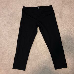 Buffbunny black crop leggings